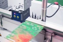 鋰電池噴碼微小、背景復雜？東集 X4 AI 工業讀碼器微距視覺清晰捕捉